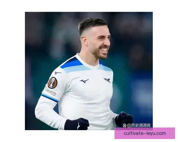 新赛季欧洲足坛豪门角逐激烈年轻球员成为转会市场焦点引发球迷热议 新赛季欧洲足坛豪门角逐激烈年轻球员成为转会市场焦点引发球迷热议