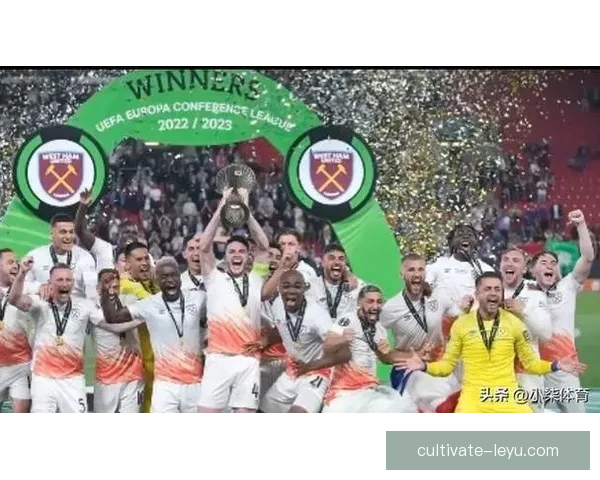 汉堡俱乐部新赛季阵容大换血 全新战术引领球队冲击欧战资格 汉堡俱乐部新赛季阵容大换血 全新战术引领球队冲击欧战资格