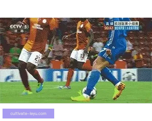 最新国际足坛动态：梅西回归巴萨引爆热议 C罗加入阿尔纳斯尔助球队崛起